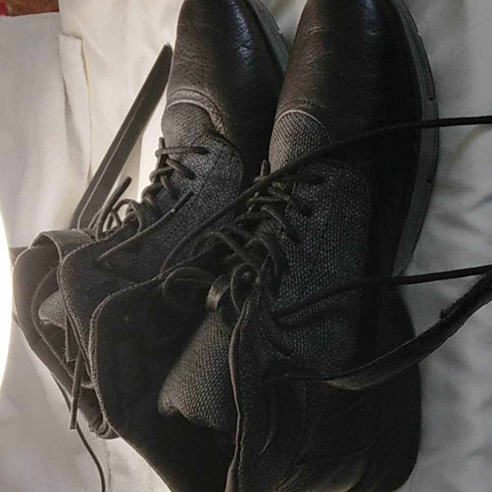 Womens Fresh cut Leather Uppers Aerosoles